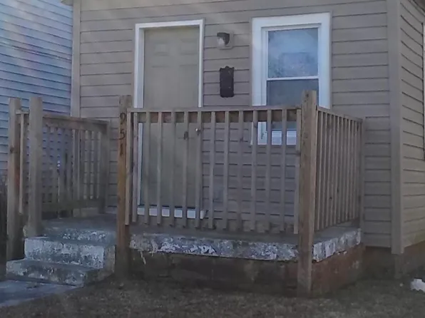 951 Ivy Ave, Newport News, VA 23607