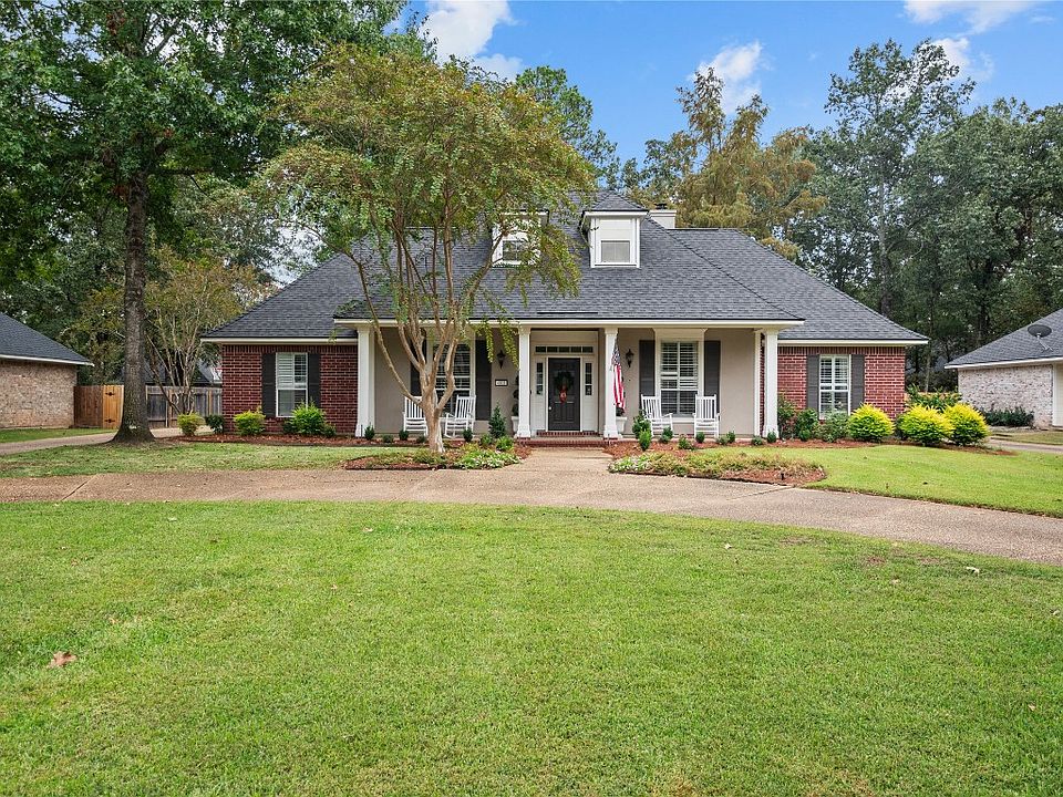 1st image of 4018 Wisteria Ln