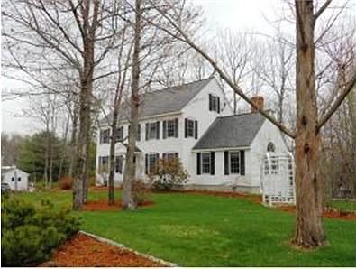 1st image of 4 Hillsboro Cir