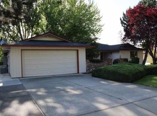 502 Hogan Ave, Medford, OR 97504