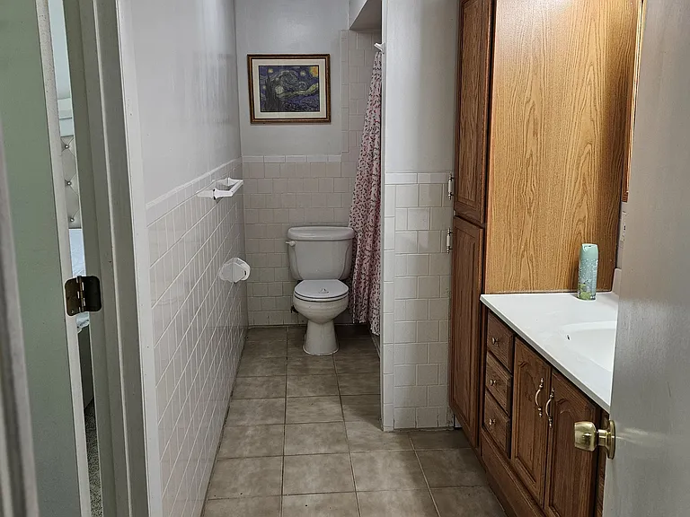 1922 Carters Grove Dr — Photo 10