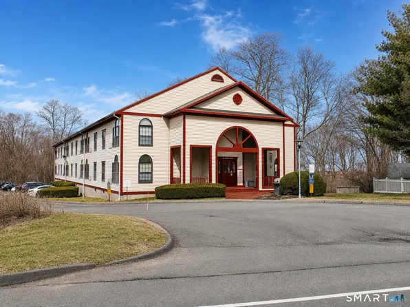 24 West Road #8, Ellington, CT 06029
