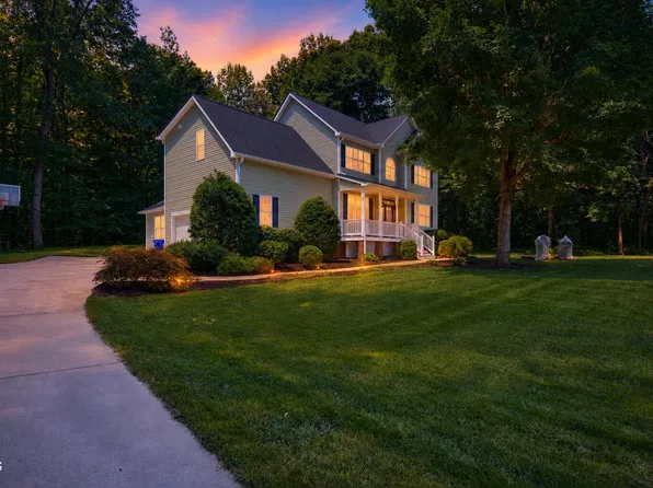 2120 Thoroughbred Dr, Hillsborough, NC 27278