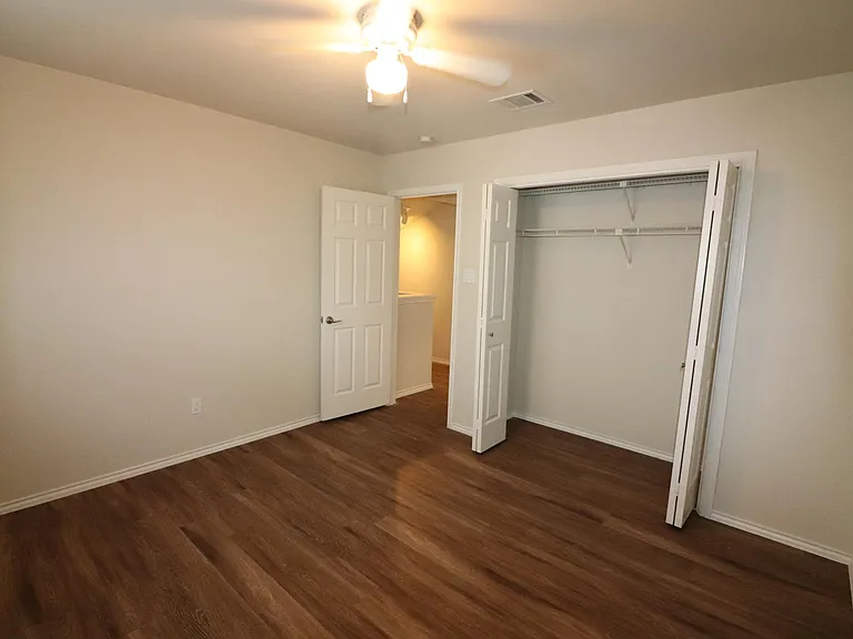 6606 Shiner St — Photo 16
