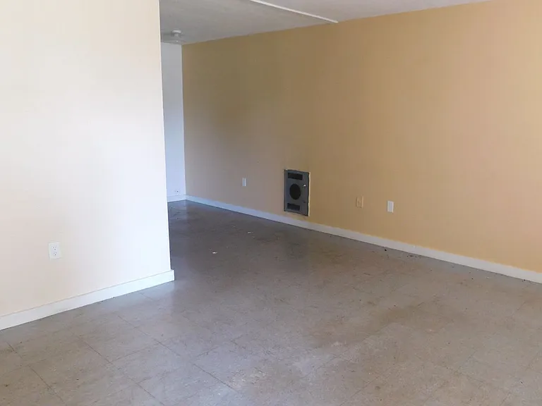 715 Richardson St — Photo 2