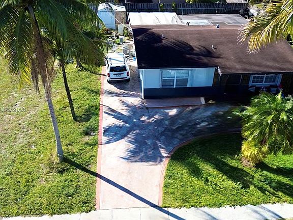 4th image of 2671 NW 87th Ln