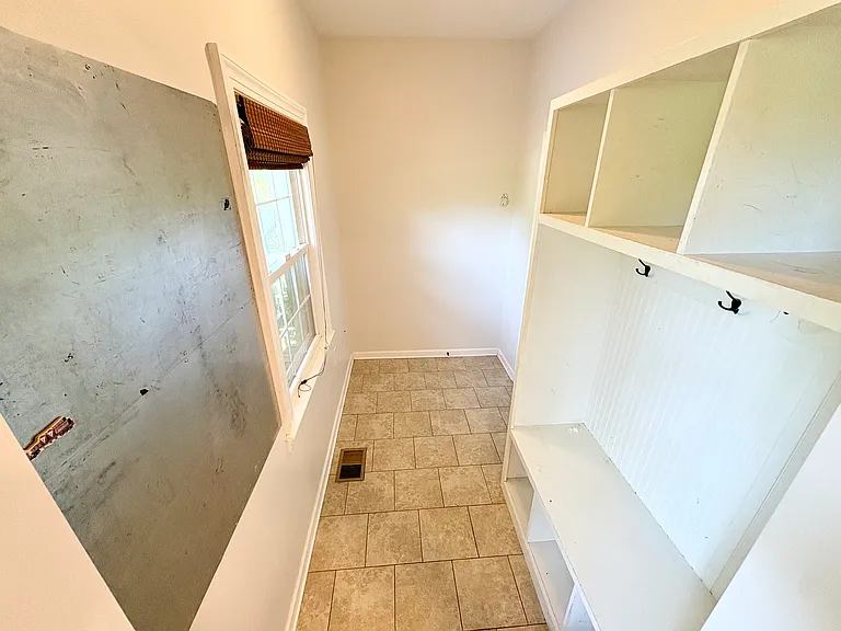 1233 Plymouth Ave — Photo 21