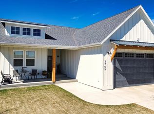 2709 44th Ave W, Williston, ND 58801
