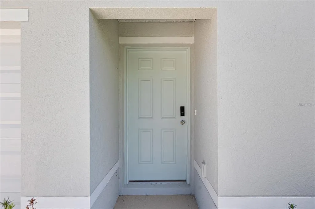 3 bed, 2.0 bath, 1259 sqft, $1,695 — Photo 3