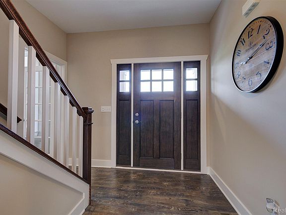 2nd image of 636 Round Rock