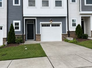 843 Oak Center Dr, Raleigh, NC 27610