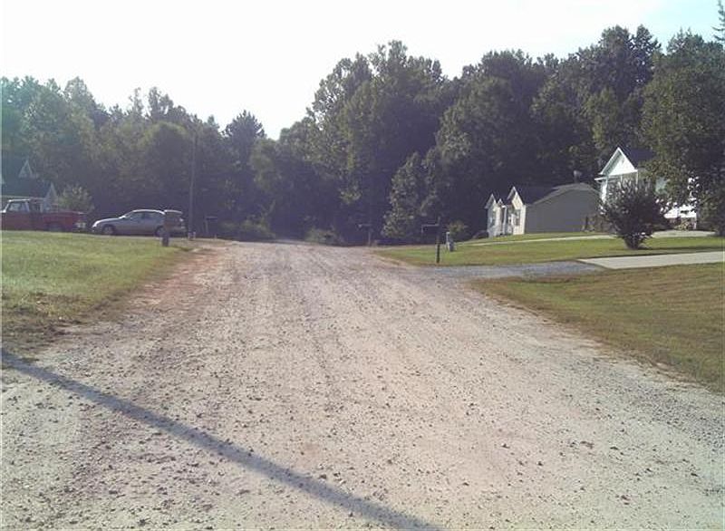 2nd image of 217 Sheffield Dr