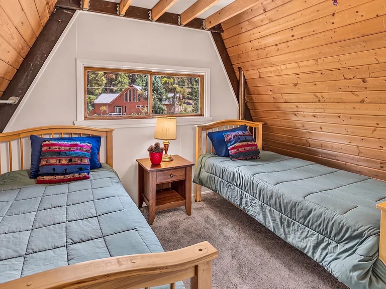 374 Wilderness Dr — Photo 5