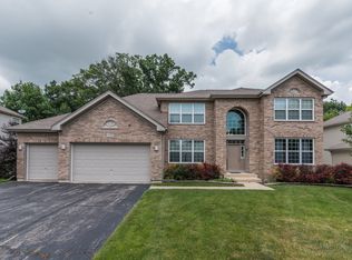 5690 Brentwood Dr, Hoffman Estates, IL