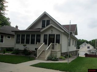 924 N 5th St, Mankato, MN 56001