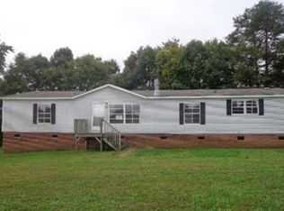 1142 Lynn Ln, Catawba, NC 28609