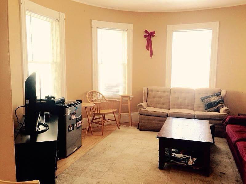2nd image of 14 Sparhawk St