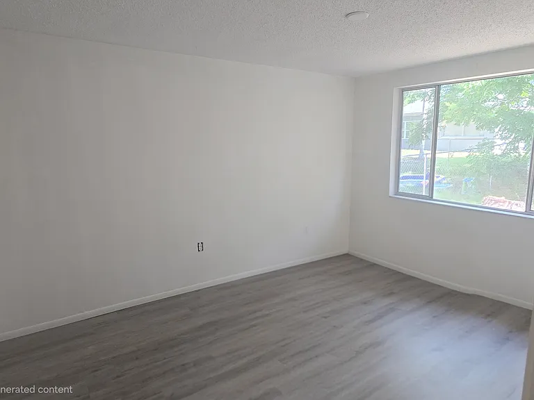 8407 Mill Creek Ln — Photo 5