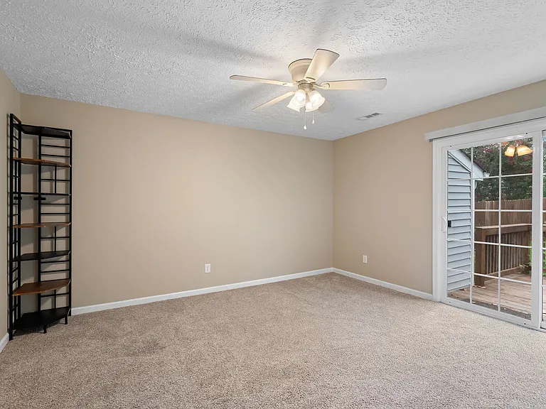 3056 Casa Dr — Photo 21