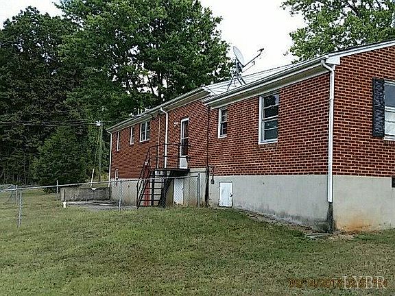 2nd image of 1817 Lone Oak Xing