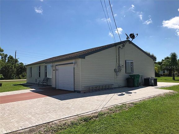 5th image of 2852 SE Isanda Ln