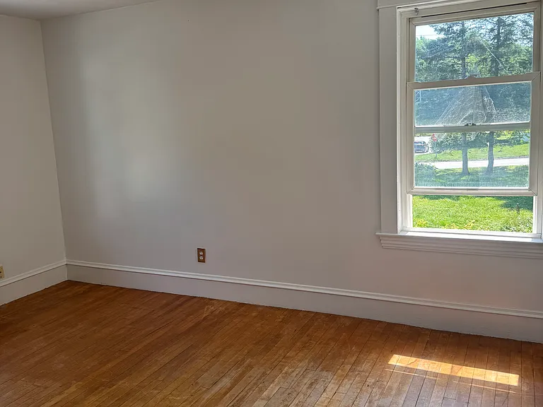 21 Zoar St #2 — Photo 6
