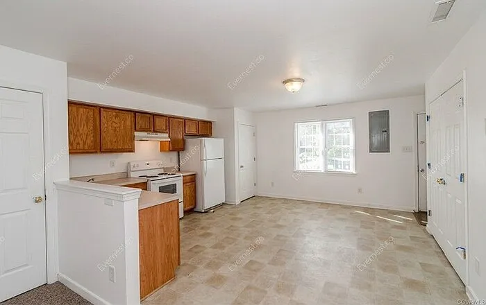 3202 1st Ave — Photo 3