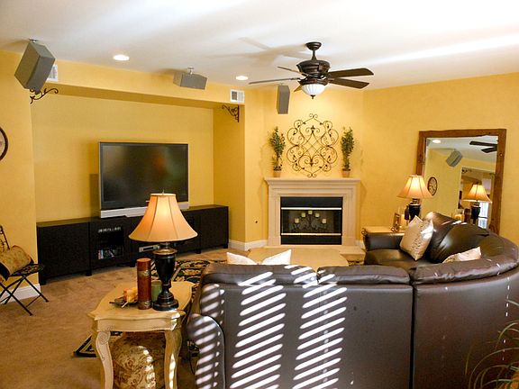 4th image of 1424 Falcon Pointe Dr