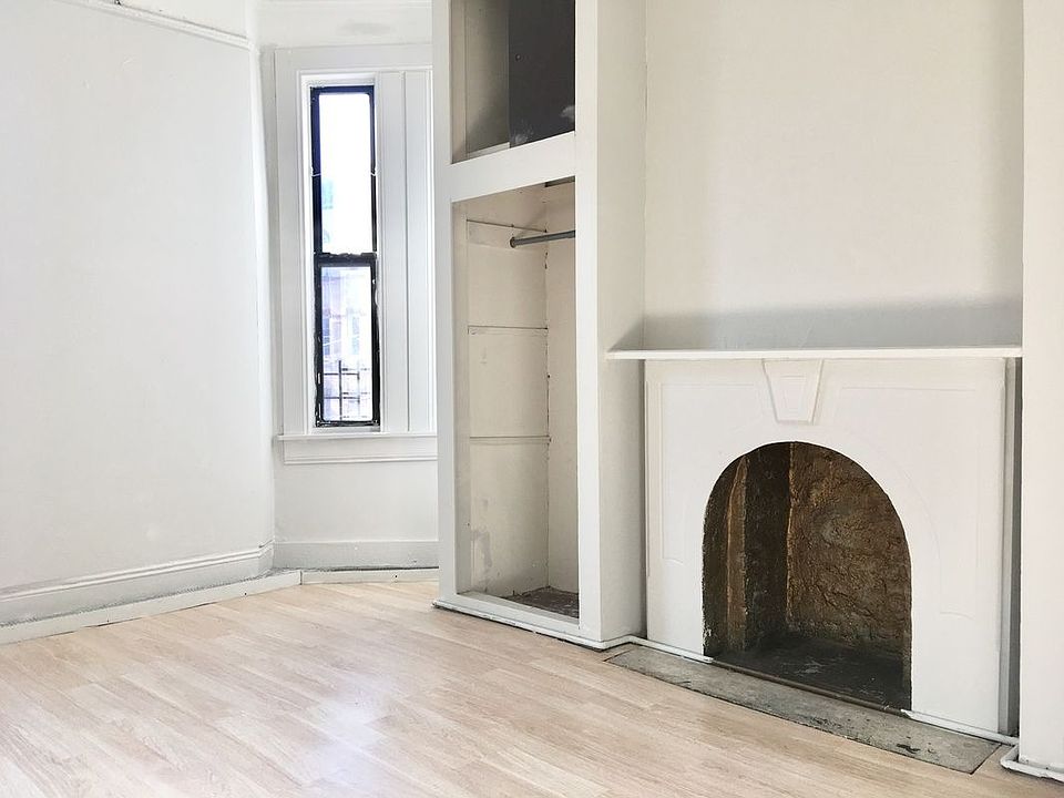 1st image of 171 Irving Ave APT 2L