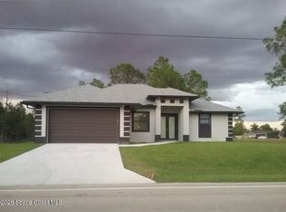 2107 E 10th St, Lehigh Acres, FL 33936