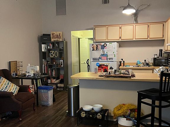 2nd image of 2097 Continental Ave