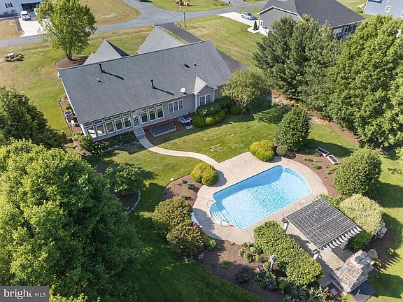 3rd image of 24959 Green Fern Dr