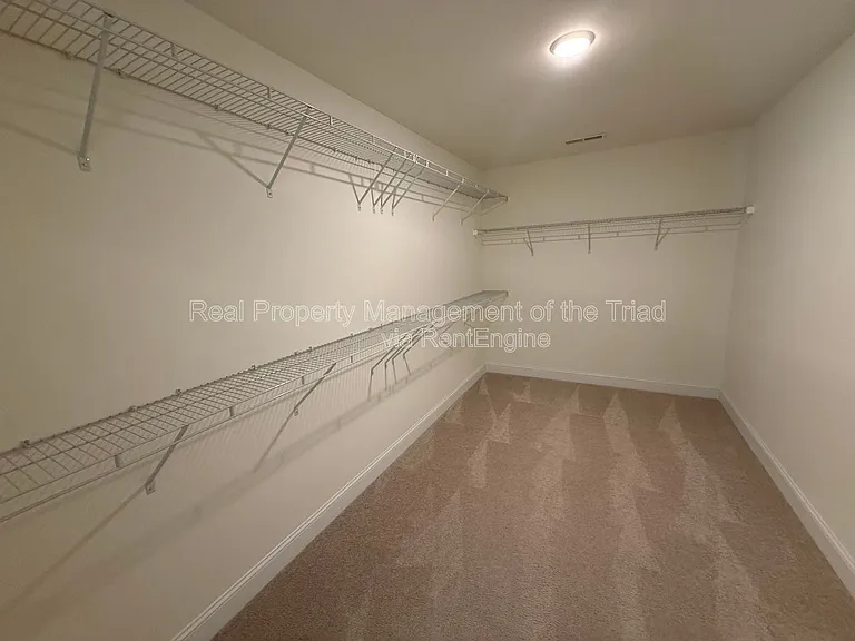 5741 Marblehead Dr — Photo 20