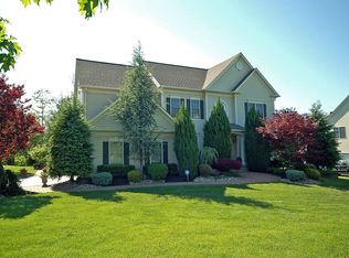 9 Hidden Hollow Ct, Green Brook, NJ 08812