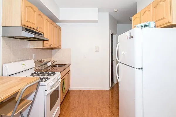 Rented by EXR | media 5