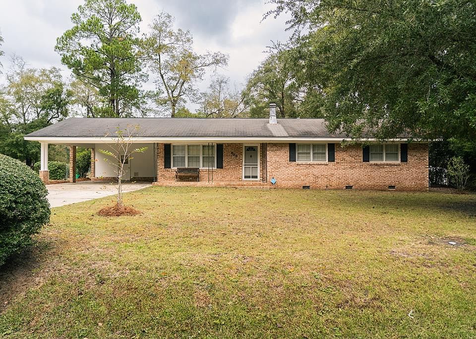 1st image of 800 Pineview Dr