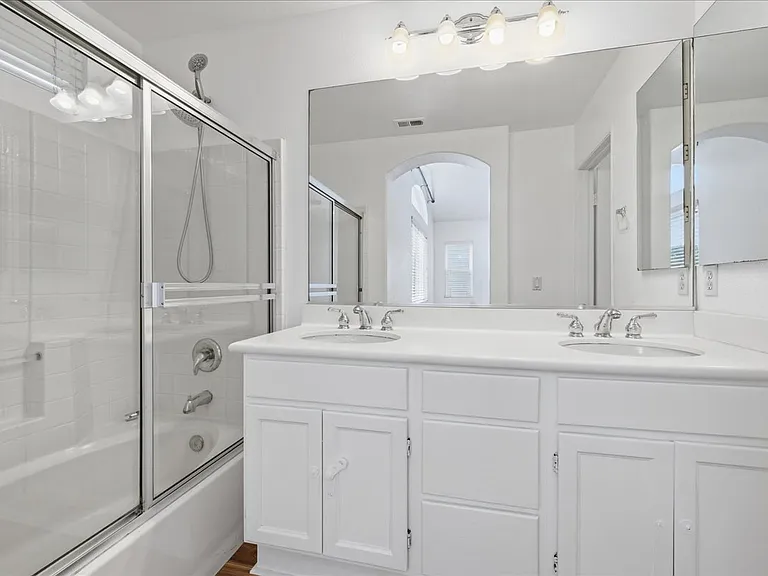 10294 Scripps Poway Pkwy #5 — Photo 2