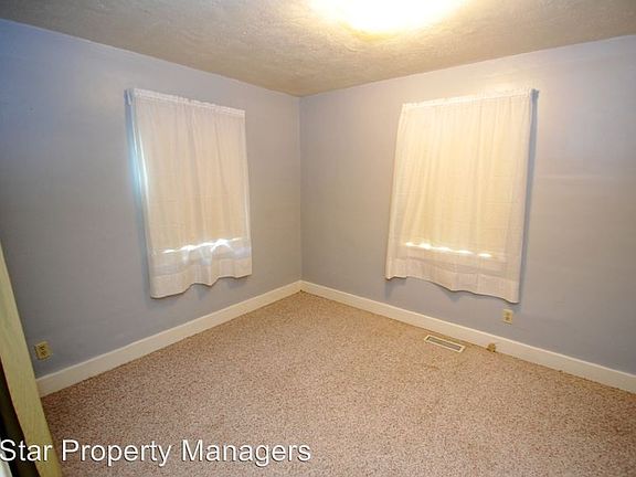 4th image of 1118 Evans St