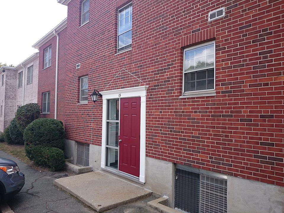 1st image of 15 Lake Shore Ct APT 3