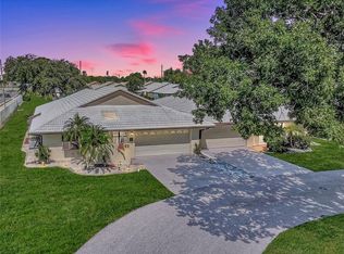 57 SANDSTONE CIRCLE, VENICE, FL 34293
