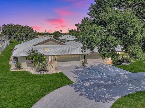57 SANDSTONE CIRCLE, VENICE, FL 34293