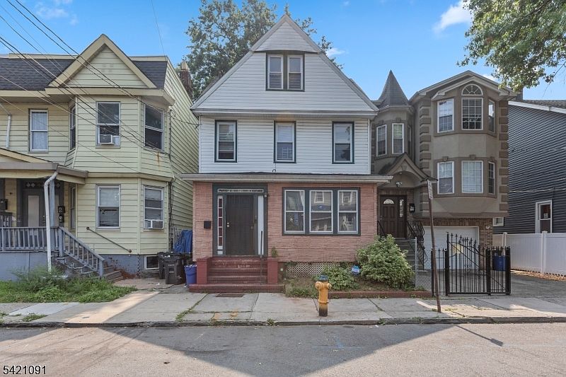1st image of 42 Mead St