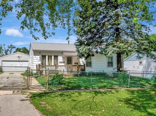 305 Edinburgh Dr, Lockport, IL 60441
