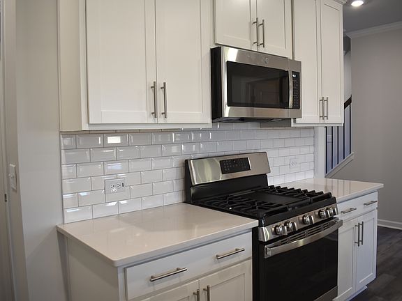 4th image of 5046 Arkose Dr #1