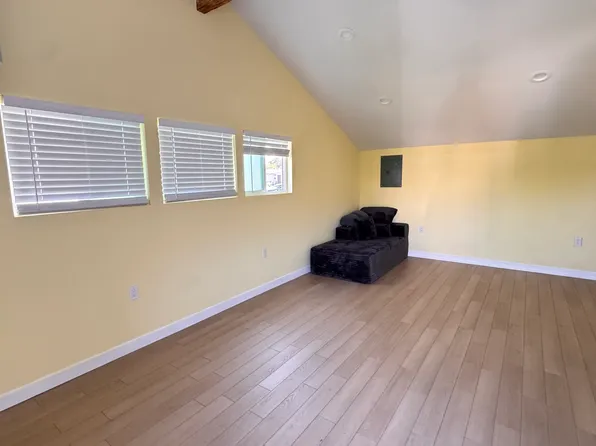 (undisclosed Address), Whittier, CA 90604