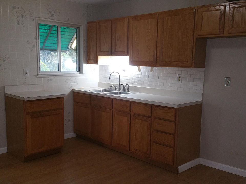 2nd image of 10401 Olney Dr