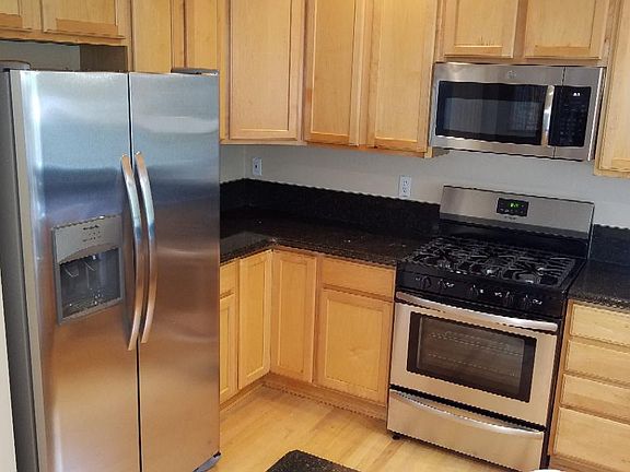 Kitchen--also includes a dishwasher