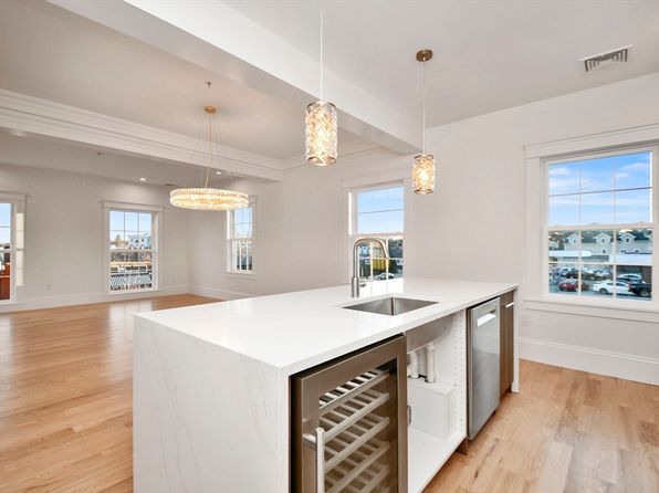 30 W Main St #1