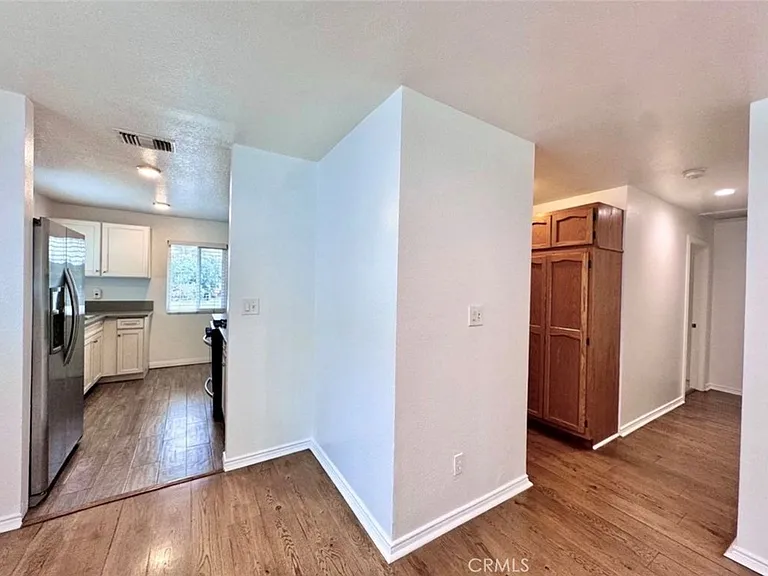 13512 Penn St — Photo 5