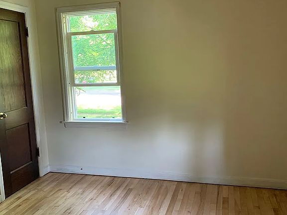 5th image of 2203 Rudolph Rd